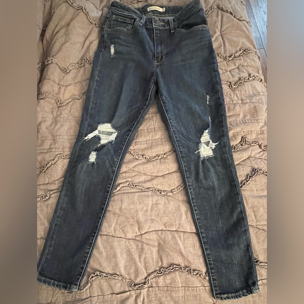Levi’s (women) 721 high rise skinny jeans